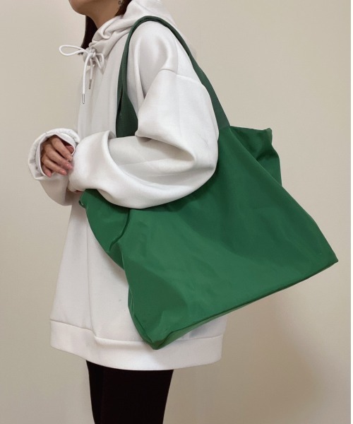 AMAIL(アマイル)の「Big tote frog bag(トートバッグ・レディース・ブラック/グリーン・FREE)」の16枚目の写真