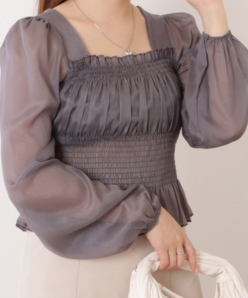 Lace Ladies(レースレディース)の「スクエアネックギャザーフリル長袖ブラウス(シャツ/ブラウス・レディース・グレー/ホワイト・M/XL/S)」の2枚目の写真