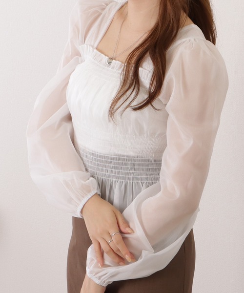 Lace Ladies(レースレディース)の「スクエアネックギャザーフリル長袖ブラウス(シャツ/ブラウス・レディース・グレー/ホワイト・M/XL/S)」の5枚目の写真