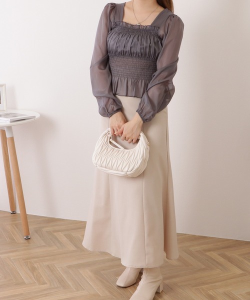 Lace Ladies(レースレディース)の「スクエアネックギャザーフリル長袖ブラウス(シャツ/ブラウス・レディース・グレー/ホワイト・M/XL/S)」の9枚目の写真