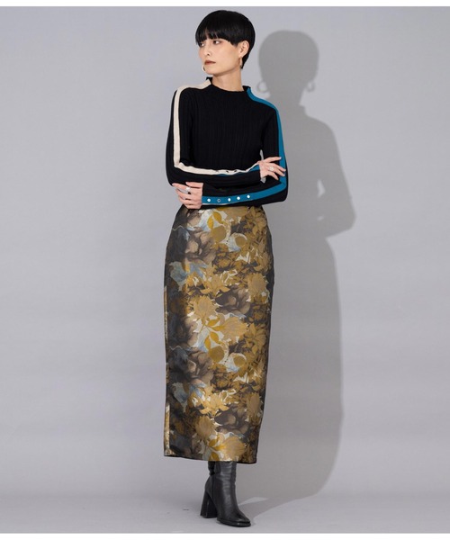 Settimissimo（セッティミッシモ）の「ジャガードフラワー Iラインスカート ナロースカート（スカート・レディース・アイボリー/イエロー・FREE）」の12枚目の写真