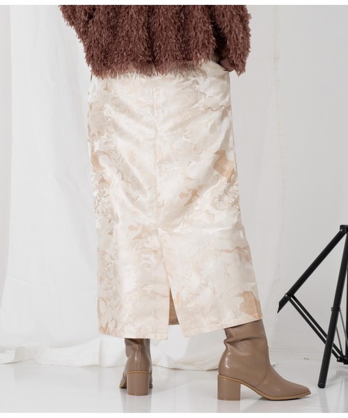 Settimissimo（セッティミッシモ）の「ジャガードフラワー Iラインスカート ナロースカート（スカート・レディース・アイボリー/イエロー・FREE）」の5枚目の写真