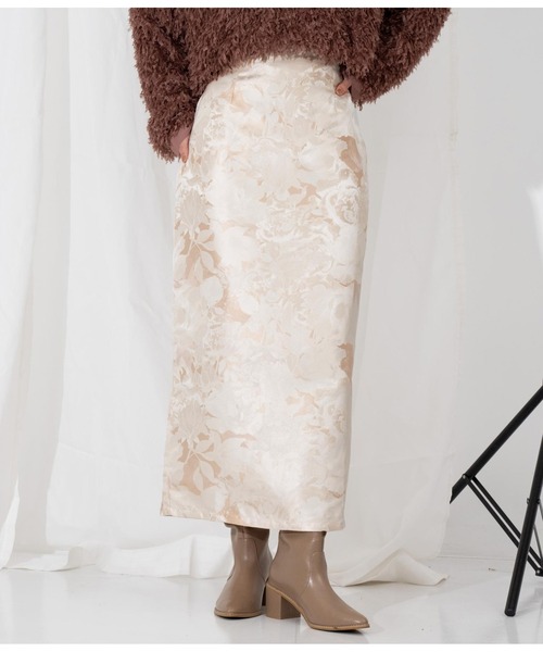 Settimissimo（セッティミッシモ）の「ジャガードフラワー Iラインスカート ナロースカート（スカート・レディース・アイボリー/イエロー・FREE）」の3枚目の写真