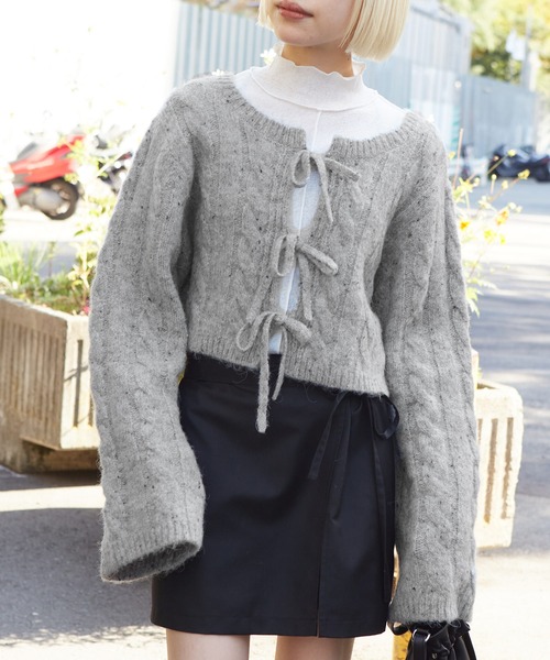 w closet(ダブルクローゼット)の「【2WAY】カラーネップケーブルリボンカーディガン(カーディガン/ボレロ・レディース・ベージュ/オフホワイト/チャコールグレー/ピンク・FREE)」の2枚目の写真