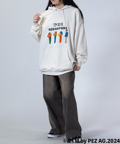 Red Cap Girl(レッドキャプガール)の「【a-r】〔PEZ×RedCapGirl〕イラスト刺繍&プリント オーバーサイズ HOODIE(パーカー・メンズ・アイボリー/アッシュグレー/ダークグレー/ネイビー・LARGE/MEDIUM/X-LARGE)」の6枚目の写真