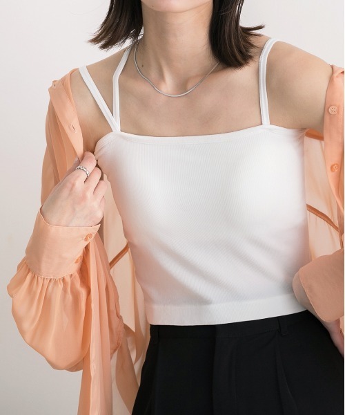 ad thie（アドティエ）の「カップ付き・ショート スクエアキャミソール（キャミソール・レディース・オフホワイト/グレー/ブラウン/ブラック・FREE）」の2枚目の写真