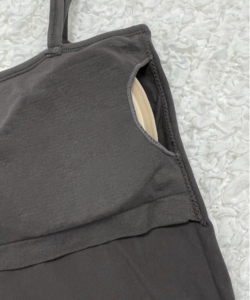 ad thie（アドティエ）の「カップ付き・ショート スクエアキャミソール（キャミソール・レディース・オフホワイト/グレー/ブラウン/ブラック・FREE）」の22枚目の写真