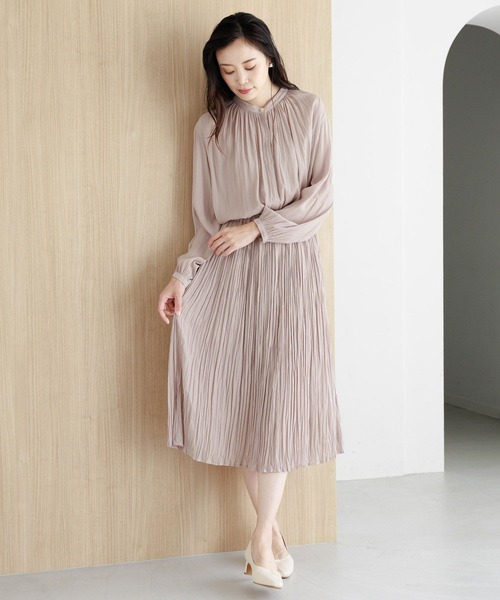 Elura（エルーラ）の「【入卒式／結婚式／祝賀会】セレモニー&お祝いサテンブラウス／988747（シャツ/ブラウス・レディース・ピンクベージュ/ネイビー・MEDIUM/LARGE）」の8枚目の写真