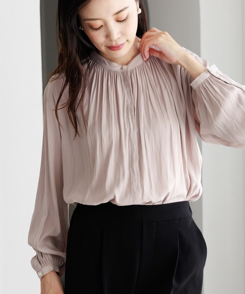 Elura（エルーラ）の「【入卒式／結婚式／祝賀会】セレモニー&お祝いサテンブラウス／988747（シャツ/ブラウス・レディース・ピンクベージュ/ネイビー・MEDIUM/LARGE）」の6枚目の写真