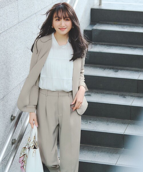 ANY SIS(エニィスィス)の「【洗える】シャーリングシアー ブラウス(シャツ/ブラウス・レディース・アイボリー系/ブラック系/スカイブルー系・2)」の5枚目の写真