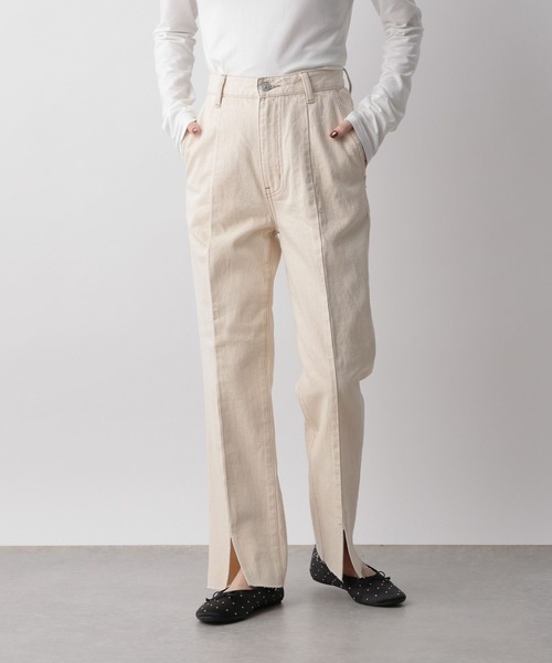 LOWRYS FARM（ローリーズファーム）の「CONEスリットデニムパンツ 104592（デニムパンツ・レディース・アイボリー/ネイビー/インディゴブルー・SMALL/MEDIUM/LARGE）」の20枚目の写真