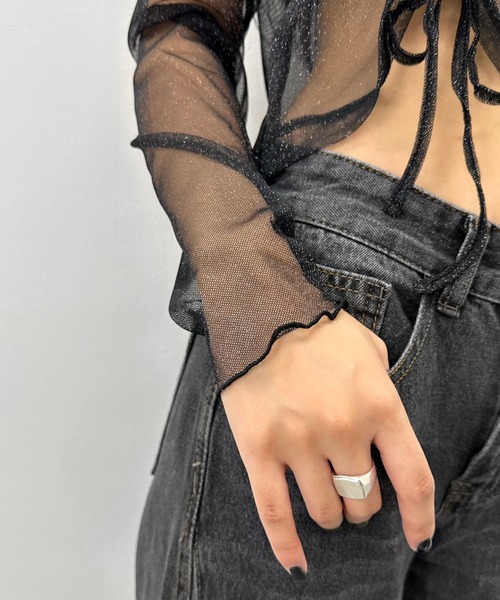LVEU.(ラブユ.)の「【LVEU.】シャーリングシアーハイネックトップス / トップス シアー シースルー ラメ メッシュ ハイネック カットソー シャーリング アシンメトリー アシメ ブラック ネイビー(Tシャツ/カットソー・レディース・ブラック/ネイビー・FREE)」の10枚目の写真
