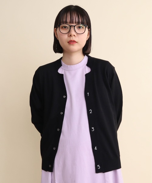 【セール】C/Li 数字刺繍 Vカーディガン（カーディガン/ボレロ）｜I am I in fact...（アイアムアイインファクト）