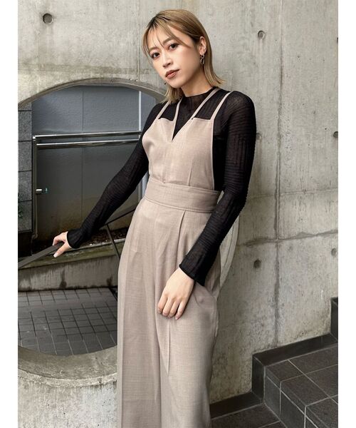 MURUA（ムルーア）の「2WAYストラップショルダーロンパース（ワンピース・レディース・ダークグレー/ベージュ・1/2）」の22枚目の写真