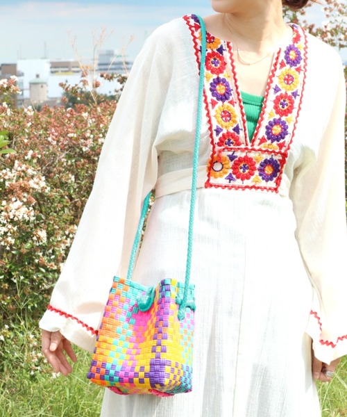 salle de bal(サルデバル)の「Earthical / アーシカル PASAR BAG パサールバッグ メルカドバッグ ショルダーバッグ TCI(ショルダーバッグ・レディース・レッド系/ライトグレー/その他1/グリーン系その他/ブラック系その他・FREE)」の18枚目の写真