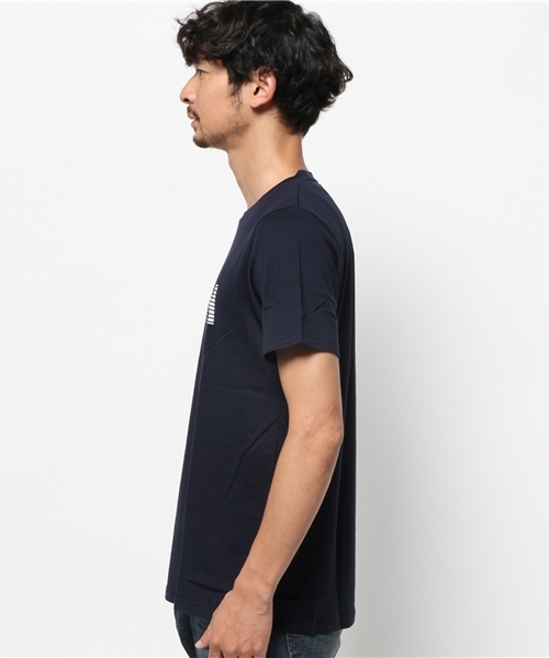 ikka（イッカ）の「GIZAフレンチロゴクルーネックT（Tシャツ/カットソー・メンズ・ネイビー/オフホワイト/オリーブ/マスタード・LARGE/MEDIUM/X-LARGE/SMALL）」の6枚目の写真