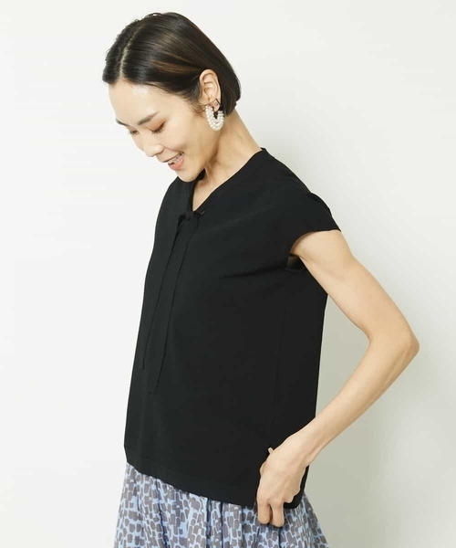 MICHEL KLEIN（ミッシェル・クラン）の「［アンサンブル対応］フレンチスリーブボウタイニット（ニット/セーター・レディース・ターコイズブルー/ブラック/ホワイト・40/38）」の3枚目の写真