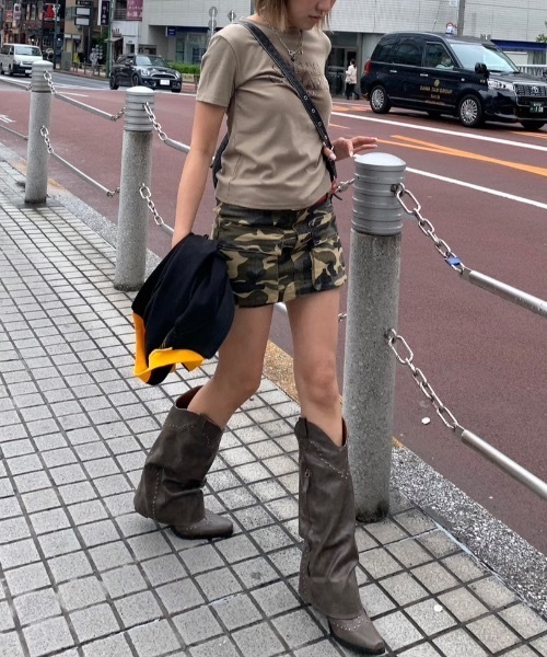 SHAGGIE(シャギー)の「ラメプリントクルーネックTEEシャツ(Tシャツ/カットソー・レディース・ホワイト/ブラウン/レッド/ピンク・FREE)」の7枚目の写真