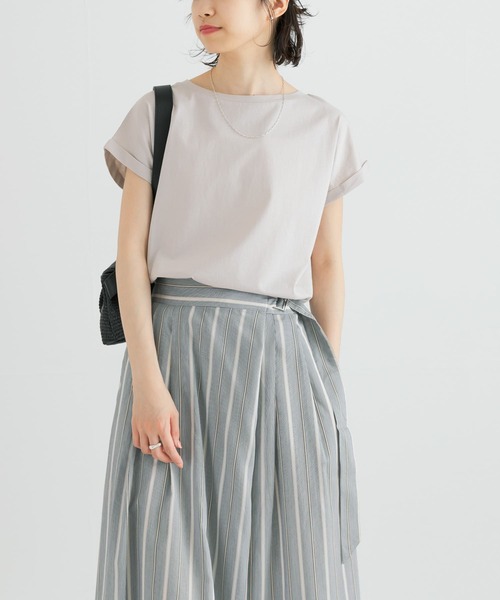 URBAN RESEARCH(アーバンリサーチ)の「スーピマコットンTシャツ(Tシャツ/カットソー・レディース・グレー系その他/ブラック/カーキ/ホワイト・FREE)」の3枚目の写真