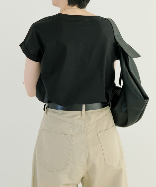 URBAN RESEARCH(アーバンリサーチ)の「スーピマコットンTシャツ(Tシャツ/カットソー・レディース・グレー系その他/ブラック/カーキ/ホワイト・FREE)」の22枚目の写真