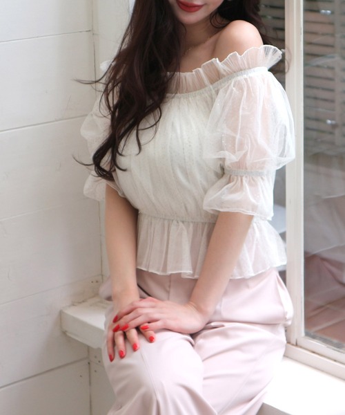 ROYAL PARTY（ロイヤルパーティー）の「ラメチュールオフショルトップス（Tシャツ/カットソー・レディース・イエロー/オフホワイト/グレー・FREE）」の4枚目の写真