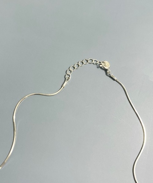 Aura（アウラ）の「[aura/オーラ] SNAKE CHAIN  シルバーネックレス（ネックレス・レディース・シルバー・F）」の3枚目の写真