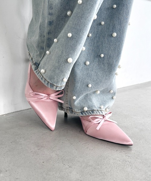 Loueme（ルエム）の「ポインテッドトゥリボンヒールパンプス（パンプス・レディース・ブラック/シルバー/ピンク・23.5cm/24.5cm）」の8枚目の写真