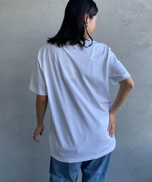 Calvin Klein（カルバン・クライン）の「[Calvin Klein/カルバンクライン] モノグラムロゴ プリントTシャツ（Tシャツ/カットソー・レディース・ホワイト/ブラック・M/L/S）」の19枚目の写真