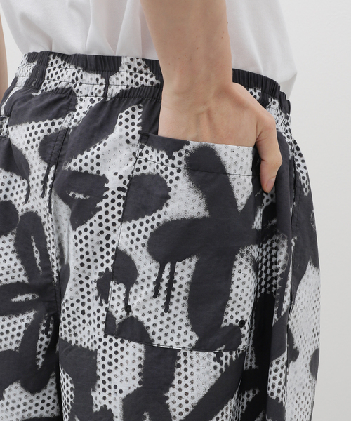 SHELTECH(シェルテック)の「SHELTECH × R.KAMIYAMA BLACK PRINT SHORTS(その他パンツ・メンズ・ブラック・MEDIUM/X-LARGE/LARGE)」の8枚目の写真