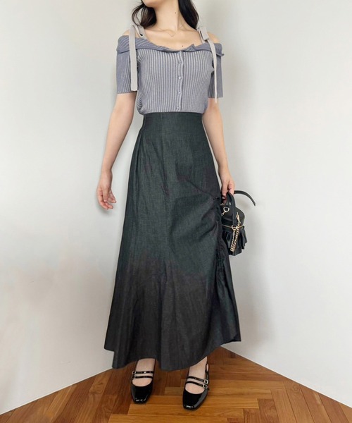 one after another NICE CLAUP(ワンアフターアナザーナイスクラップ)の「肩リボン2WAYニット(ニット/セーター・レディース・ブラック/グレー/ホワイト/ベージュ・FREE)」の11枚目の写真