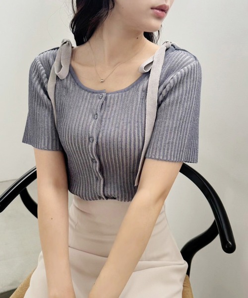 one after another NICE CLAUP(ワンアフターアナザーナイスクラップ)の「肩リボン2WAYニット(ニット/セーター・レディース・ブラック/グレー/ホワイト/ベージュ・FREE)」の21枚目の写真