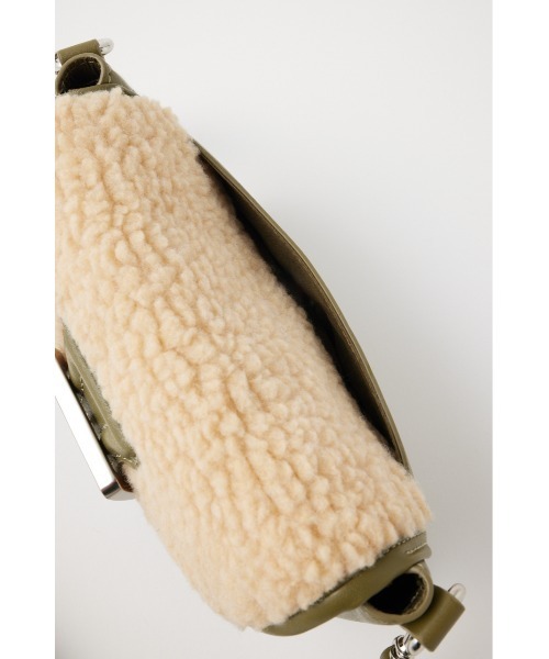 MOUSSY(マウジー)の「BOA SADDLE バッグ(ショルダーバッグ・レディース・ブラック/カーキ・FREE)」の18枚目の写真