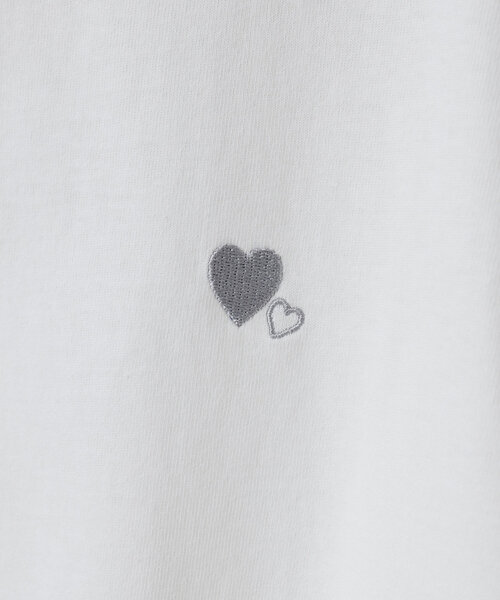 DISCOAT(ディスコート)の「【新色追加!/WEB限定】ハート刺繍ワンポイントロンT(Tシャツ/カットソー・レディース・オフホワイト/チャコールグレー/ホワイト/ホワイト系その他/ホワイト系その他2・MEDIUM)」の13枚目の写真