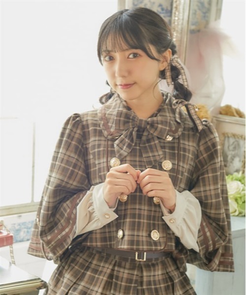 axes femme POETIQUE(アクシーズファムポエティック)の「ダブルボタンケープジャケット(テーラードジャケット・レディース・ブラウン/ブラック/グリーン・MEDIUM)」の4枚目の写真