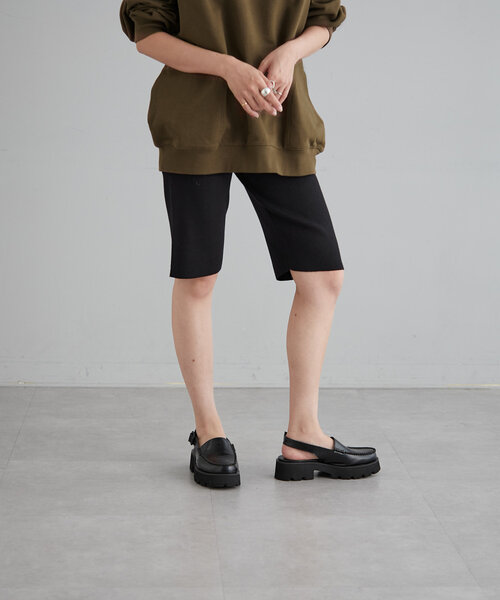 earthy（アーシー）の「ニットバイカーパンツ（その他パンツ