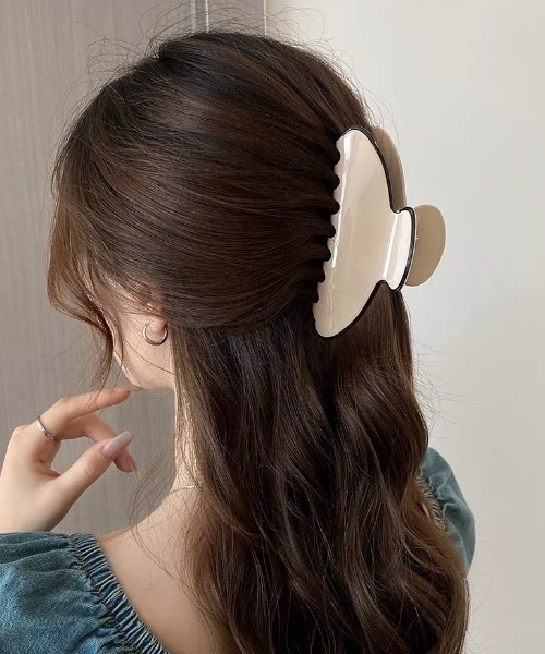 ★パリ発 Louise Damas★ Henriette 花 バレッタ ヘアークリップ ☆パリ発 Louise Damas☆ Henriette 花 バレッタ ヘアークリップ
