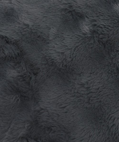 LAKOLE(ラコレ)の「ファークッション / 151424(クッション/クッションカバー・レディース・ホワイト/ブラック/グレー・FREE)」の11枚目の写真