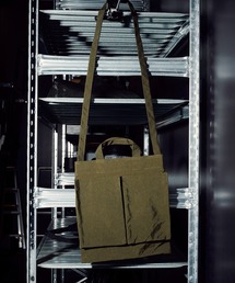 ITTI（イッチ）の「【ITTI/イッチ】ANNIE HELMET VEGETABLE BAG - S / CERATO WR（トートバッグ）」