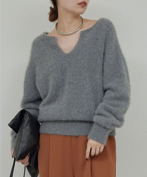 GALLARDAGALANTE（ガリャルダガランテ）の「カシミヤ混キーネック