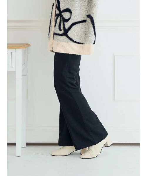 LUDIC PARK（ルディックパーク）の「スエードポンチフレアパンツ（その他パンツ・レディース・ダークグレー/モカ/ライトグレー/ブラック・M）」の6枚目の写真