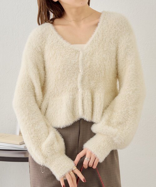 Chico（チコ）の「【2WAY】シャギーペプラムVニット（ニット/セーター・レディース・ピンク/グレイッシュベージュ/ブラック/アイボリー・FREE）」の5枚目の写真