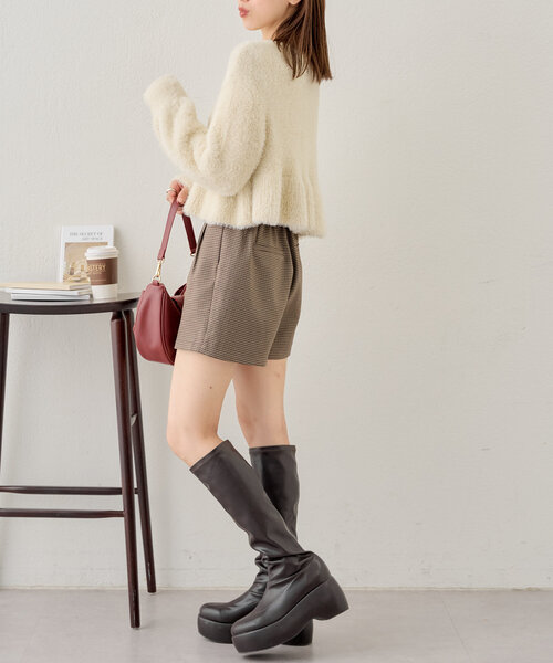 Chico（チコ）の「【2WAY】シャギーペプラムVニット（ニット/セーター・レディース・ピンク/グレイッシュベージュ/ブラック/アイボリー・FREE）」の11枚目の写真