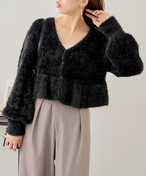 Chico（チコ）の「【2WAY】シャギーペプラムVニット（ニット/セーター・レディース・ピンク/グレイッシュベージュ/ブラック/アイボリー・FREE）」の22枚目の写真