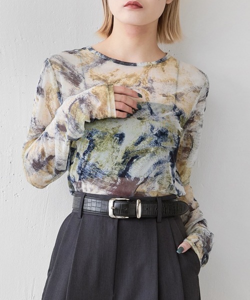 Lui's(ルイス)の「【着映え◎】シアープリントトップス(Tシャツ/カットソー・レディース・イエロー/チャコールグレー/ブルー・FREE)」の3枚目の写真