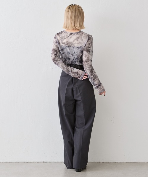 Lui's(ルイス)の「【着映え◎】シアープリントトップス(Tシャツ/カットソー・レディース・イエロー/チャコールグレー/ブルー・FREE)」の8枚目の写真