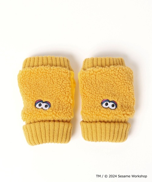 niko and...（ニコアンド）の「【SESAME STREET(セサミストリート)】コラボ フワフワハンドウォーマー（アームカバー・レディース・イエロー/ブルー/レッド・FREE）」の11枚目の写真