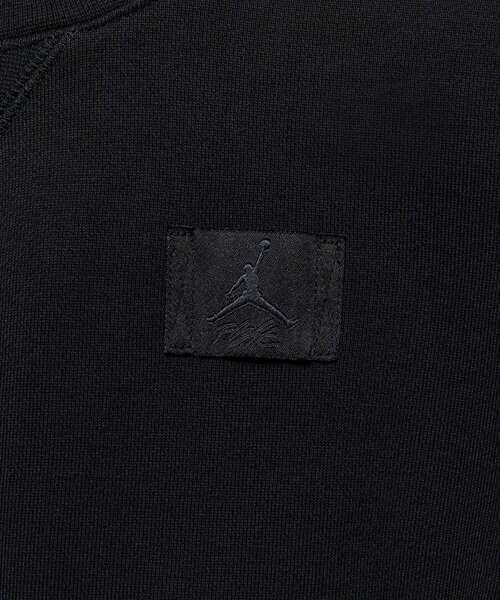 JORDAN BRAND（ジョーダンブランド）の「ジョーダン フライト フリース ウィメンズ クロップド スウェットシャツ / Jordan Flight Fleece Women's Cropped Sweatshirt FV7153-010 Black（スウェット・レディース・ブラック・S/M/L/XL/XS）」の4枚目の写真