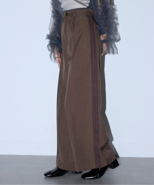 MAISON BREEZE reveur(メゾンブリーズレヴール)の「【MAISON BREEZE reveur】side lace tuck pants(スラックス・レディース・ブラック/ブラウン・M/S)」の8枚目の写真