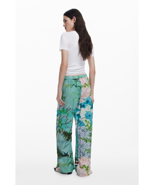 ボタニカルガーデン 花柄ワイドパンツ（その他パンツ