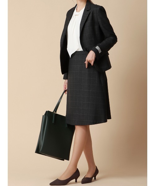 SUIT SQUARE（スーツスクエア）の「フレアスカート ウォッシャブル ストレッチ マイクロチェック セットアップ（スーツスカート・レディース・チャコールグレー・36(7号)/38(9号)/40(11号)/42(13号)）」の8枚目の写真